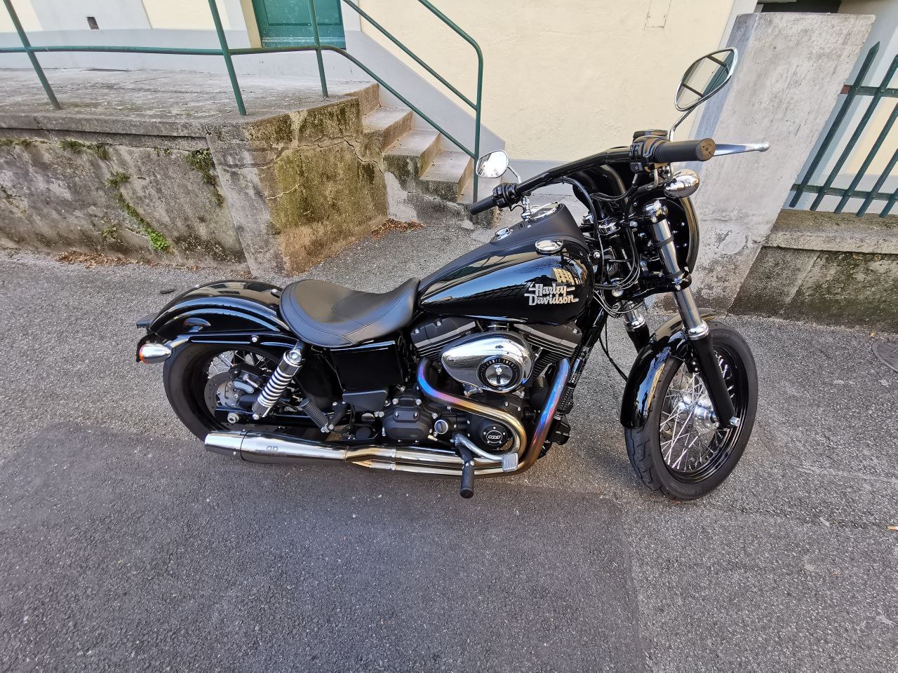 Harley-Davidson Dyna Street Bob